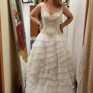 NWT Justin Alexander tiered ballgown